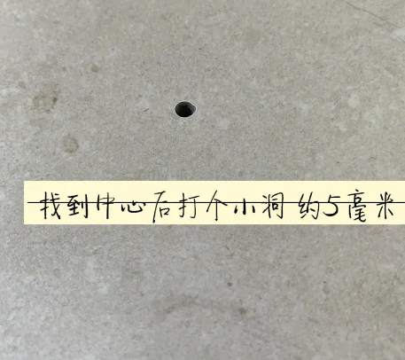 米林瓷砖空鼓维修公司专业解答在瓷砖铺贴过程中，如果砂料搅拌不均匀，将会带来以下问题